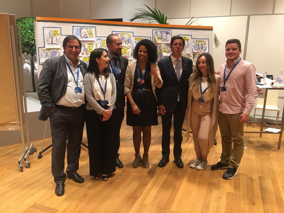 jprebelo_sejd's tweet photo. Reunião Informal de Ministros de Juventude @EU2018AT e diálogo c/ jovens na @euYOUTHconf , em Viena. Em discussão: #Erasmus , a nova Estratégia Europeia de Juventude e os Objetivos para a Juventude . Cada um/a deve fazer a sua parte - todas/os contamos! #EUYCVienna #YouthGoals https://t.co/GQNWgbil2t