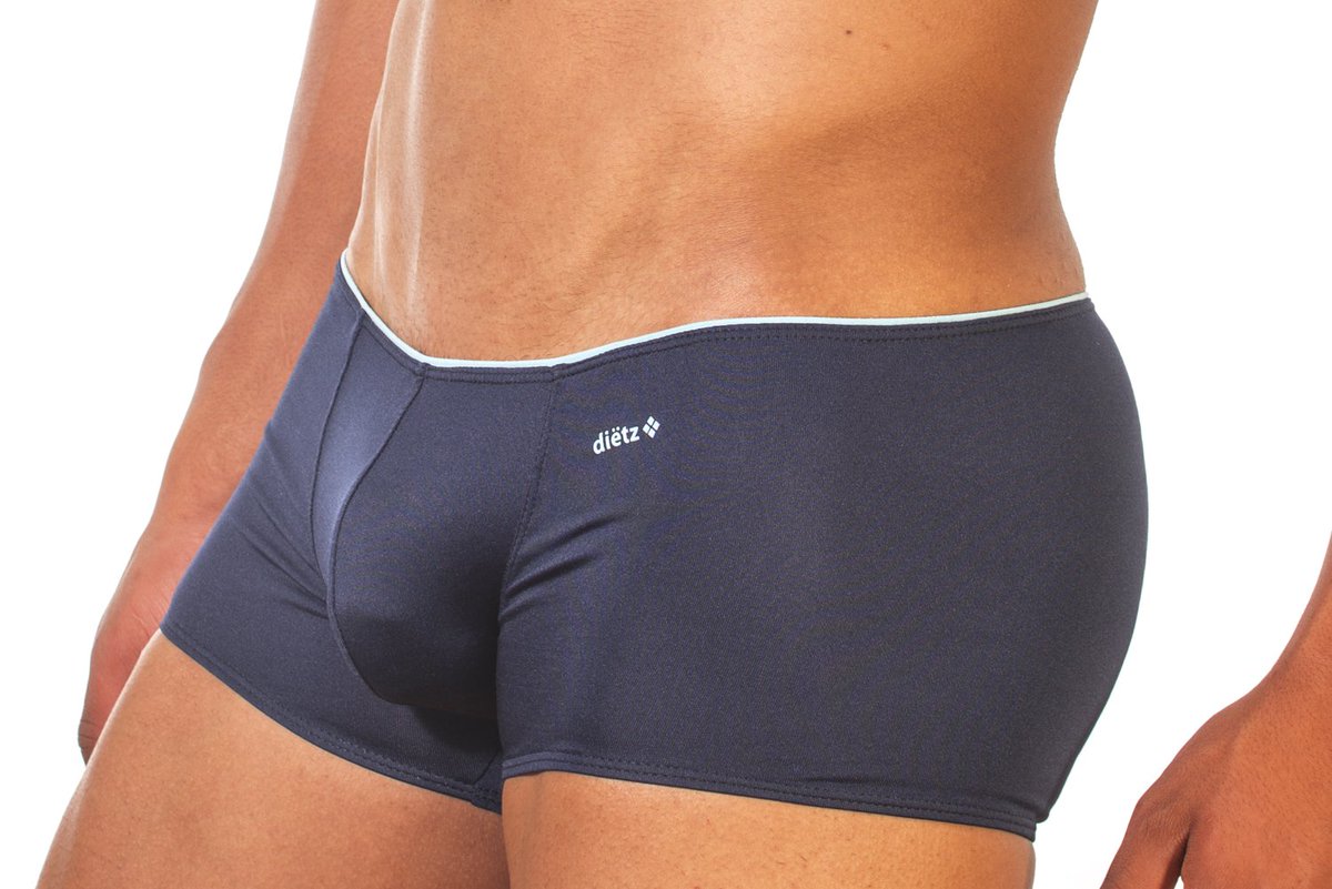 dietzmercado's tweet photo. solo quedan unos poquitos 
si compras hoy uno te regalamos el segundo
azul savon boxer solo talla XG 
https://t.co/MndBBbgW5P
microfibra azul marino y resorte de color en la cintura 
@DietzMx @dietzunderwear https://t.co/49avPJ0A4g