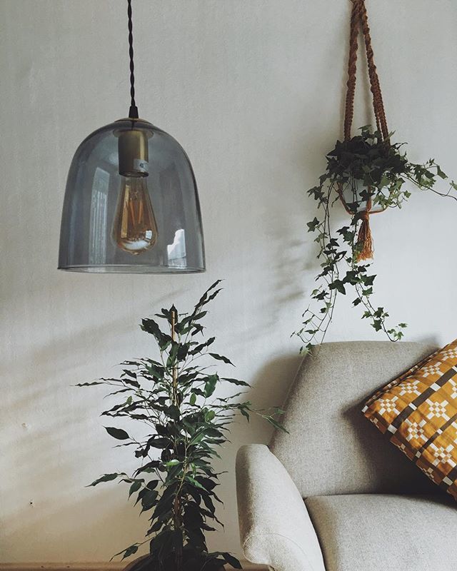 AliDover's tweet photo. I love glass and how it reflects the light and other objects ... Glass pendant and chair by @swooneditions Am becoming more and more home obsessed!
#SwoonObsessed #HomeObsessed #ad https://t.co/B8s5XakEdD https://t.co/oW3iNkDgs4