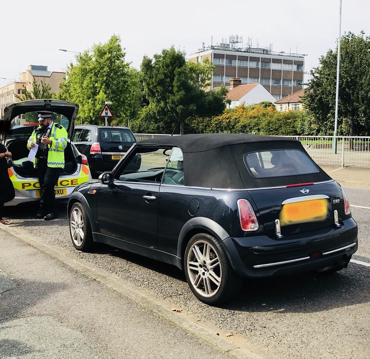 MPSHavering's tweet photo. 7 vehicles stopped today by #stthavering for speeding in a 30Mph zone, 7 tickets issued. Top speed of 49Mph  #OpSafeway @MPSRTPC https://t.co/Kji6peO29t