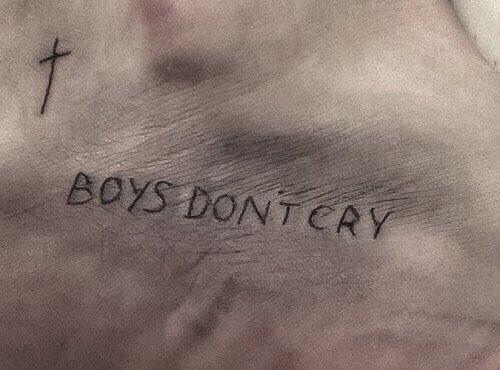 “ɪᴛ’s sᴏ ʜᴀʀᴅ ᴛᴏ ғᴏʀɢᴇᴛ ᴘᴀɪɴ, ʙᴜᴛ ɪᴛ’s ᴇᴠᴇɴ ʜᴀʀᴅᴇʀ ᴛᴏ ʀᴇᴍᴇᴍʙᴇʀ sᴡᴇᴇᴛɴᴇss. ᴡᴇ ʜᴀᴠᴇ ɴᴏ sᴄᴀʀ ᴛᴏ sʜᴏᴡ ғʀᴏᴍ ʜᴀᴘᴘɪɴᴇss. ᴡᴇ ʟᴇᴀʀɴ sᴏ ʟɪᴛᴛʟᴇ ғʀᴏᴍ ᴘᴇᴀᴄᴇ.”