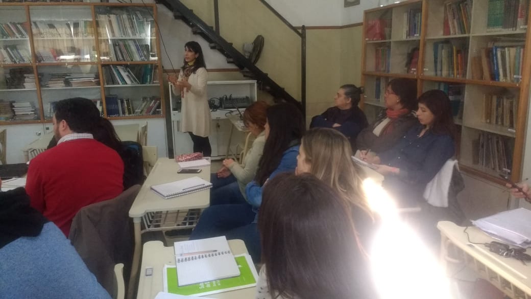 MarielVechiarto's tweet photo. Asistencia Técnica .Articulacion CIIE.ETR , Marcela Benítez. Acompañamiento a escuelas: Rúbricas y lista de cotejo https://t.co/CoD6VDe1mI