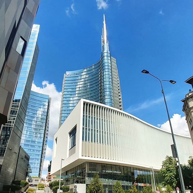 goldmund100's tweet photo. #backintrack #gaeaulenti #cesarpelli #unicredittower #backtowork . . . .
#TFLers #igersmilano #photooftheday #instalike #igers #picoftheday #instadaily #instafollow #fotoitaliane #followme #instagood #instacool #instago #follow #colorful #style #tagsfor… https://t.co/u7yiSSbeXu https://t.co/qj9eXSFyZC