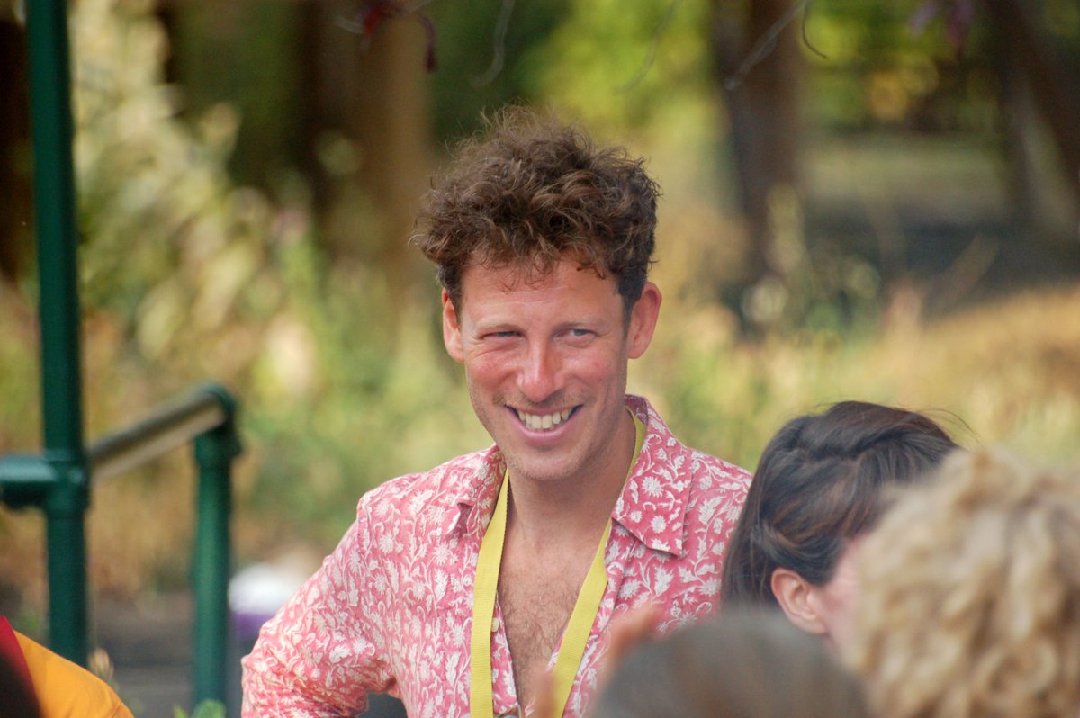 FoundlingMuseum's tweet photo. Do you love singing? Channel your love for this world or discontent with it by joining Fire Choir, led by @samleesong in partnership with @NestFolk. Term starts on 10 September and membership for the term is only £65! Book now: https://t.co/nvX6yNB4Bs https://t.co/dVVwoyo3wB