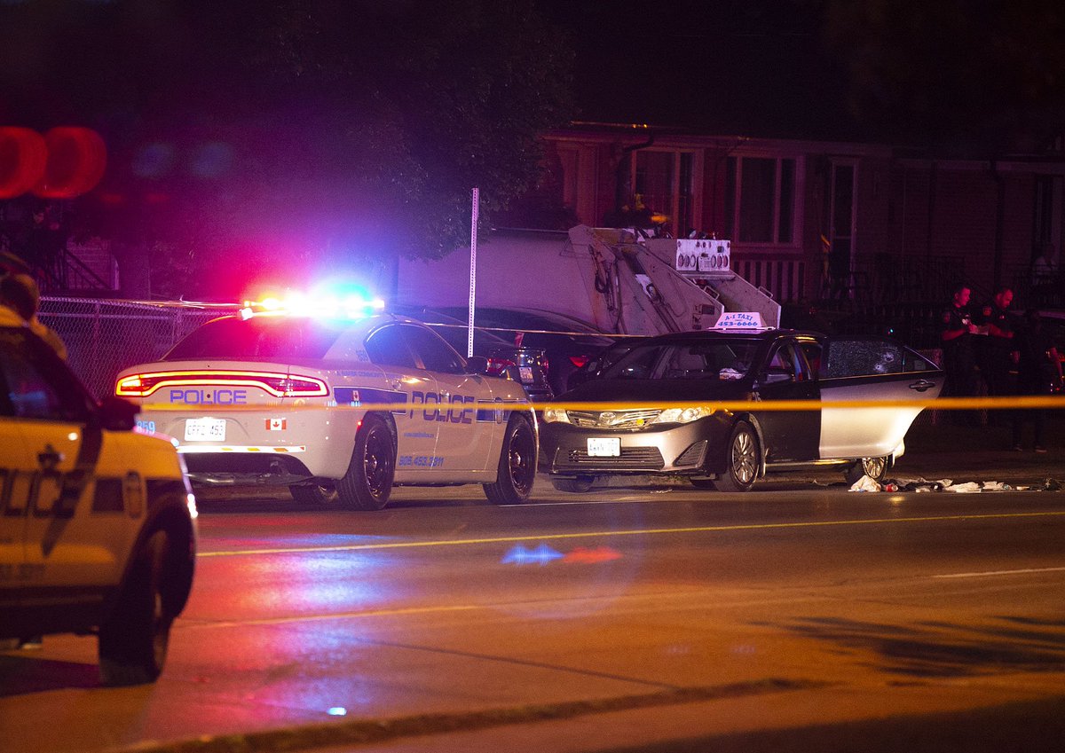 UPDATE: Man charged after shootings in Brampton that left 2 dead, 1 injured ow.ly/9Dch30lFmUl https://t.co/IkrUsIHV4N