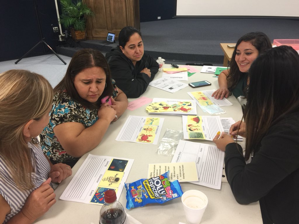 ESC1Brownsville's tweet photo. Early Childhood teachers from @WeslacoISD collaborate and engage in activities to develop phonological awareness in their students as the foundation to reading. #RegionOneEducatorsCollaborate @RegionOneESC @mrsbcardenas @domenica_vela https://t.co/I0LYmkeKUf