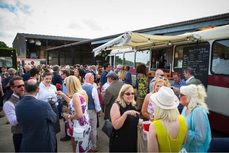 oxfordshirewedd's tweet photo. The Old Coach Inn is a fully stocked bar in a vintage single decker bus,this vehicle now has a new lease of life, serving customers at festivals, weddings &amp; events in the home counties https://t.co/SZSuBBQMLY #weddingbar #mobilebar #oxfordshire @TheOldCoachInn #oxfordshirewedding https://t.co/NnWXiZBJaU