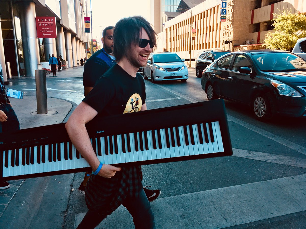 Myuusic's tweet photo. I can literally take the ES110 Piano with me anywhere! 🙏

@KawaiEuropa @KawaiPianos https://t.co/WqVBgqUB2t