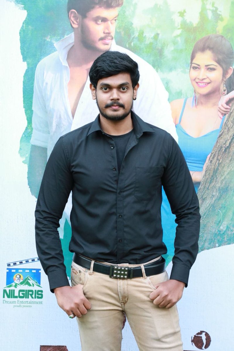 Nettv4uTamil's tweet image. #KoothanAudioLaunch
@raana5933 @SREE22896556 @CuteSonalSingh @NarayananKira @NagendraPS555 @ItsmebalzG @FameShinewoods #NilgirisMurugan #VenkyAL @ShiekPro @Venkeysfilm #6foxstudioz @lightson_media @trendmusicsouth