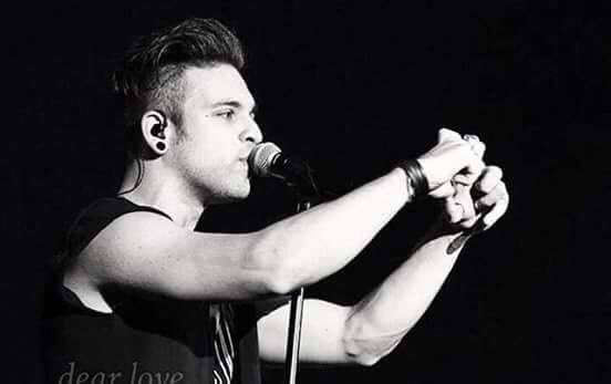 Annafede24's tweet photo. Buon compleanno caro Jack 🖤#HappyBirthdayAlessioBernabei https://t.co/EjhkbKwBuj
