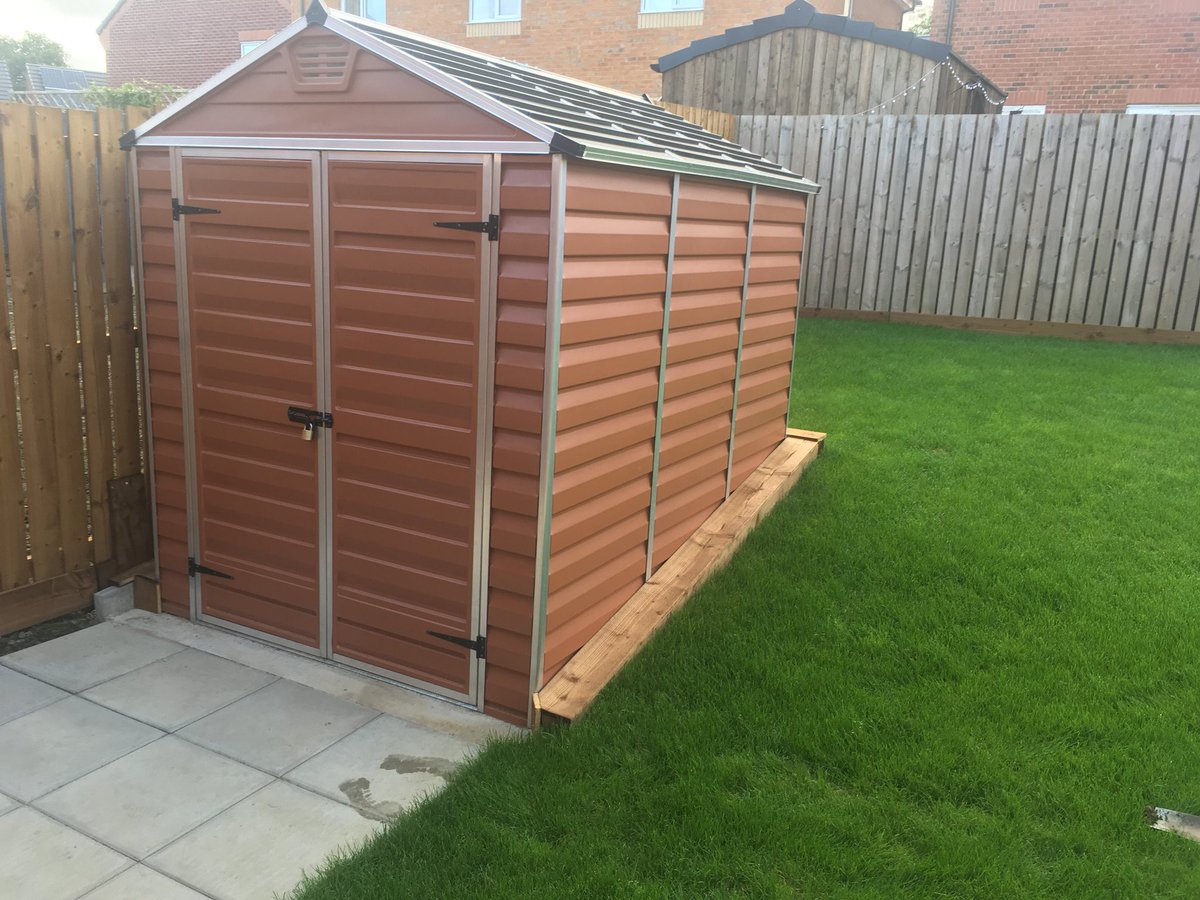 WearBuilders's tweet photo. A flat concrete base dug into the garden for the new shed, and an extended patio for Jake to chill out on.
We think he’s happy.
#WearBuilding #patio #building https://t.co/kB4a7FhQmJ
