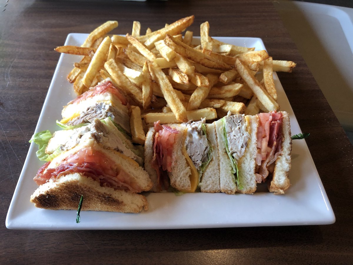9.5/10 for the Clubhouse from Valois Restaurant in Mattawa, Ont. The only points lost were because of no choice of bread (I prefer whole wheat), but oh boy, what a sandwich!