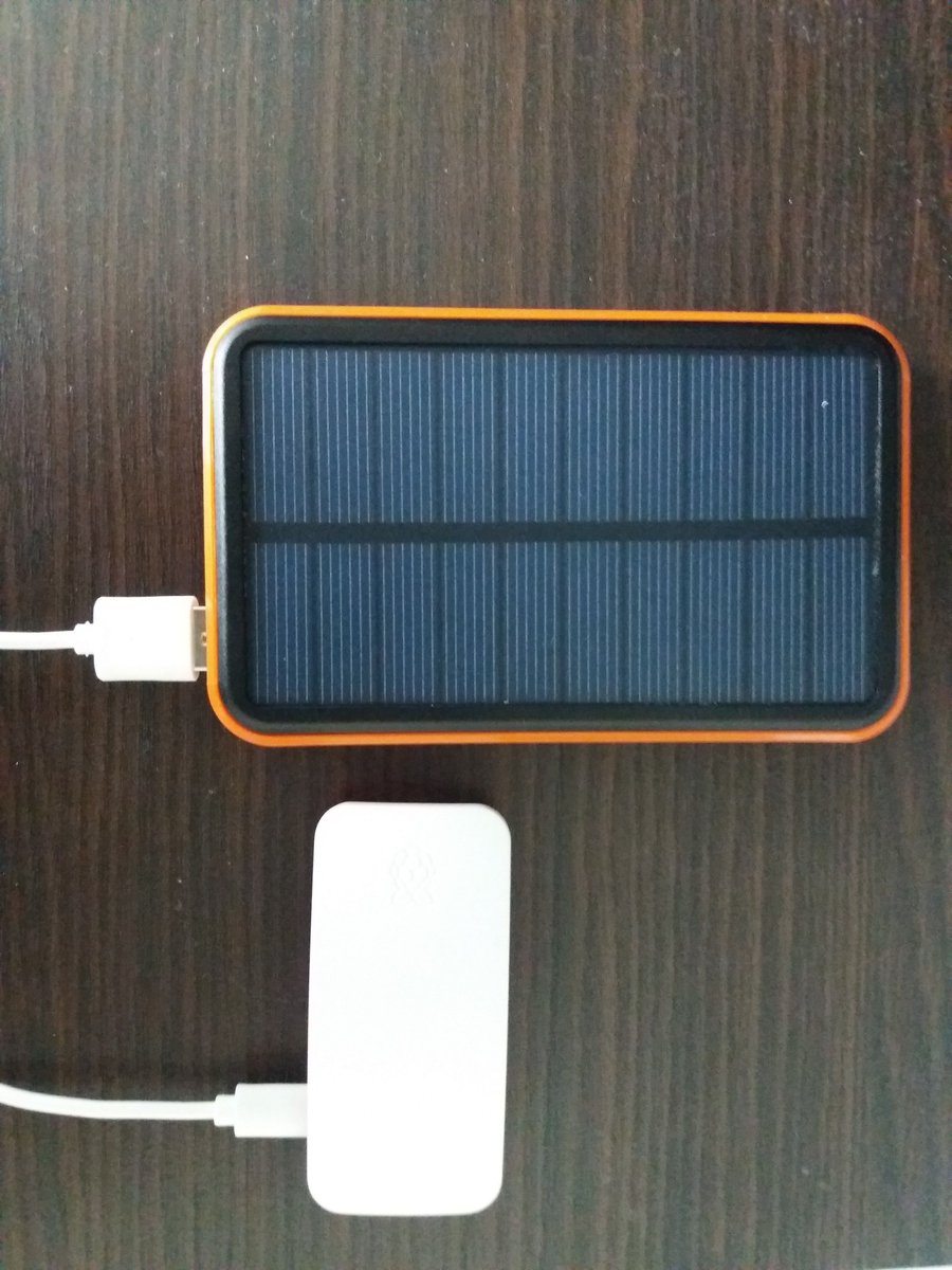 vaneay's tweet image. #PiZeroW + #Solar + #Battery ;)