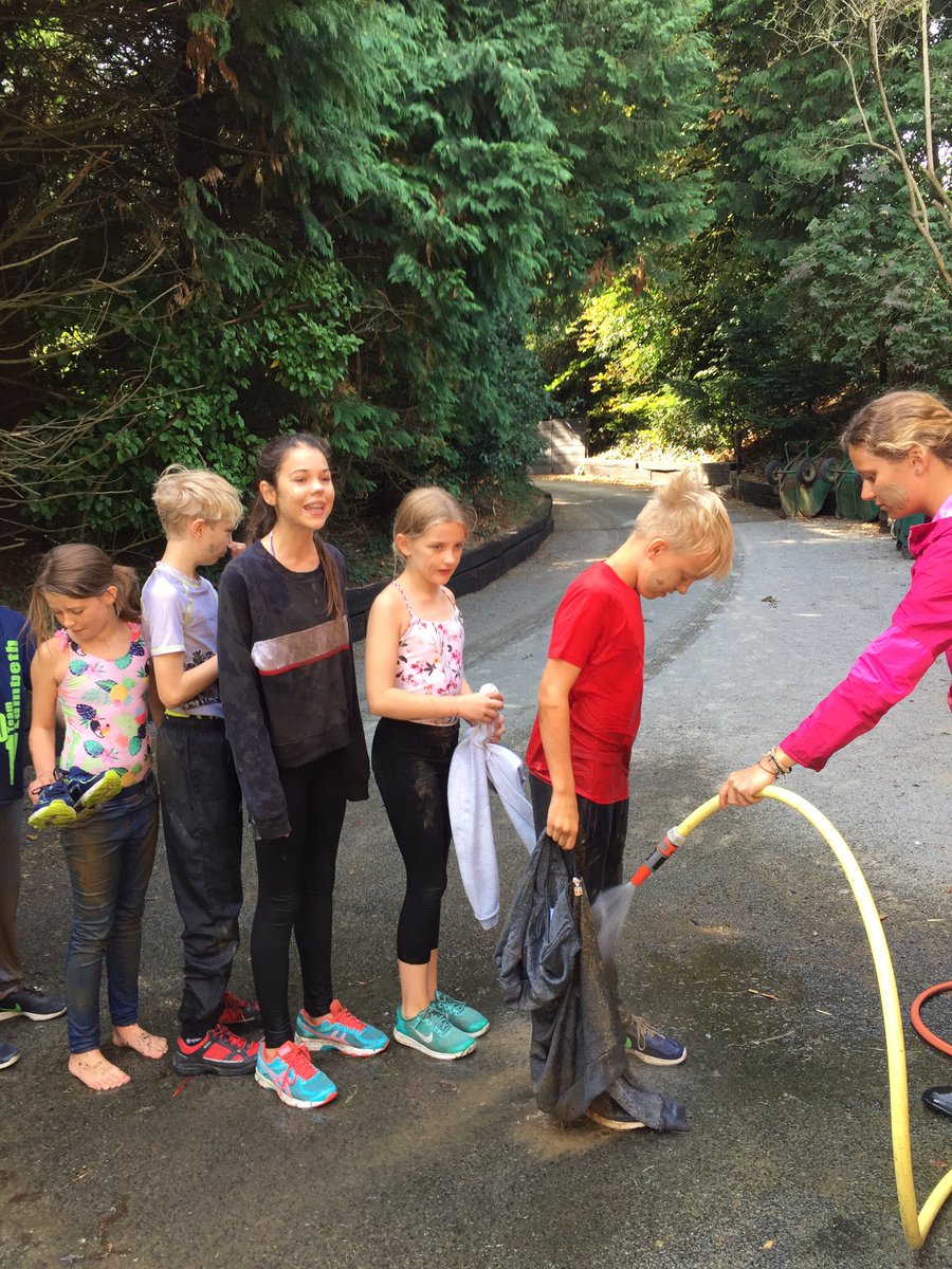 Getting a hose down after the mud assault course at the Château today #NWSnlRemove #NWSChateau2018 #NWSnlFrench
