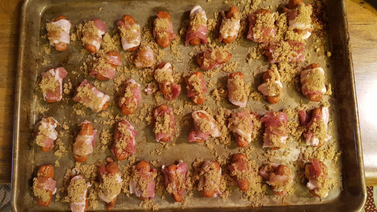Michael73519041's tweet photo. @USATrump45 @ponyexpress_gsc Bacon &amp; Sausage anyone! https://t.co/di3HZ77sOz
