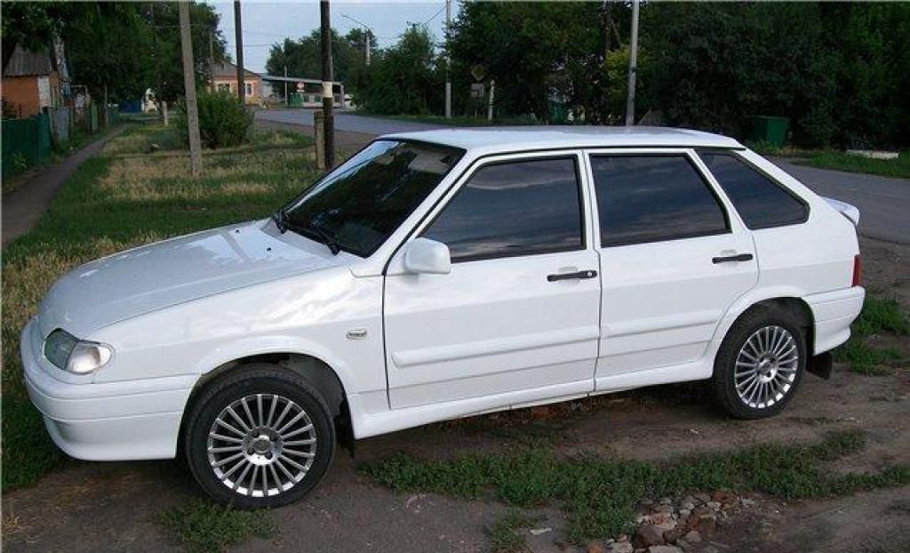 Michael28813919's tweet photo. The most popular model of the Russian car. No air conditioners, airbags, glass windows, etc. The price is from $500. Capacity from 64 hp
#like #follow #followme #foto #winter #summer2018 #time #liketime #russia #vacation #travel #style #me #i #russiantours #vacation #thingstodo https://t.co/WakYWW6kGr