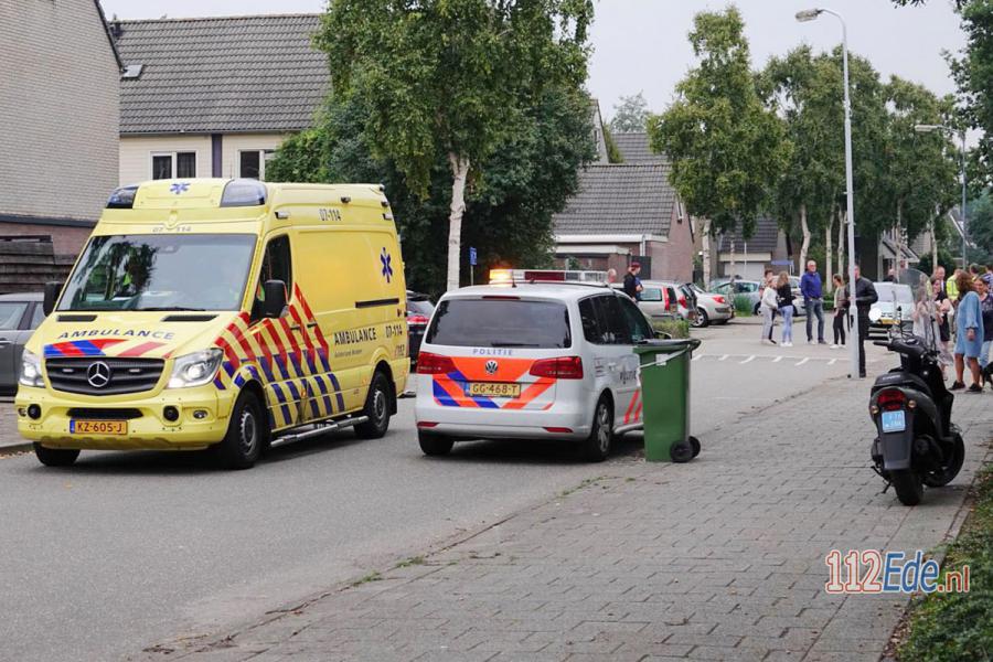 🚨 Jongetje ernstig gewond na val uit speelrek in #Ede 112.press/Qj0DHZ 112Ede https://t.co/Z1BbmzQRet