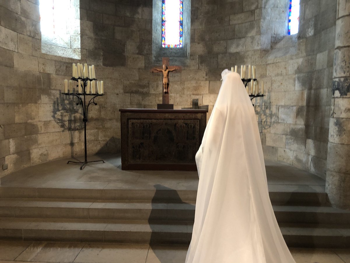 If she don’t likez da pinball then I be leavin her like .......