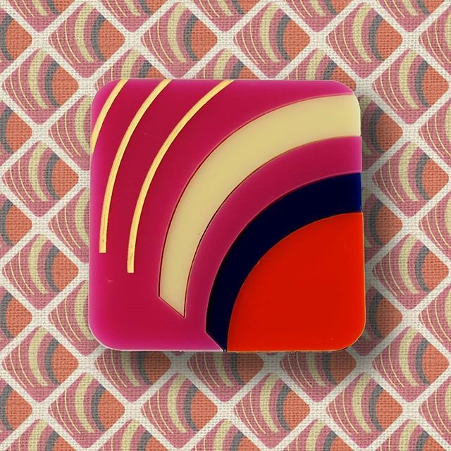 Superseventyone's tweet photo. "ECHO" Brooch. Acrylic and wood back. Handmade in Paris. Available on https://t.co/GHDeFEF6Mi. #acrylicbrooch #brooch #70s #vintage #fashionjewelry #madeinfrance #handmade #new #freeshipping #wedeliverworldwide #fresh #panton #colors #lasercut #design #coolstuff #woodworking… https://t.co/FQofm23vfe