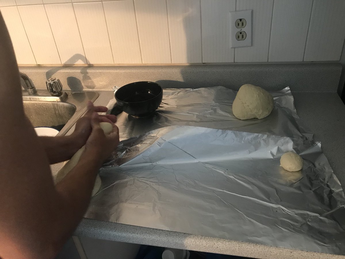 ZNeila's tweet photo. M’semem in the making
#FriendsWhoCook #CoocooningTime #RainyDay #MontrealFall #LoveMeFeedMe https://t.co/yAgawmZ01b