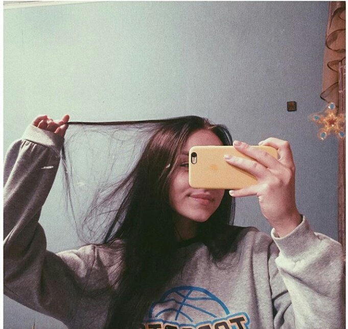kk_qqw's tweet photo. Первый учебный день позади, Ура!🍟
Готовлюсь ко второму)0)0))
Всем желаю только терпения, успехов и весёлых моментов с одноклассниками🐥♥
Всем сладких снов, любимые💌💋 https://t.co/rA10rmxzY3