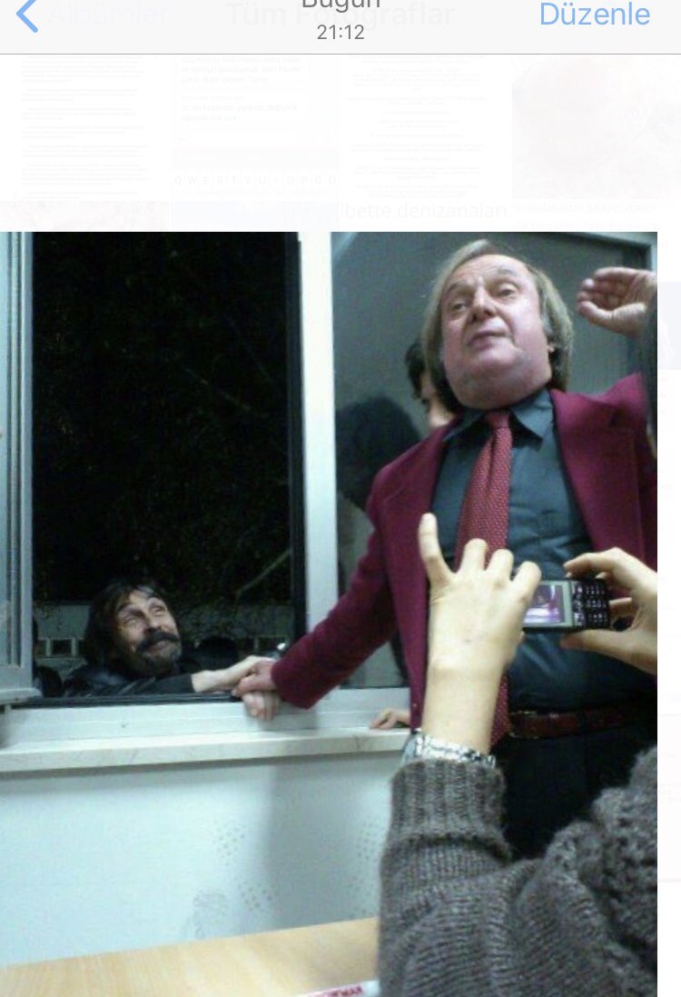 EgemenILGIN's tweet photo. Eğer üniversiteyi Ankara’da okuyorsanız, hele hele Halim Ergen gibi bir ismin öğrencisi olmuşsanız bir bakmışsınız bir akşam camdan bir misafir sizi izliyor...
Güzel günlerdi güzel.... https://t.co/Yk9VGsmh9n