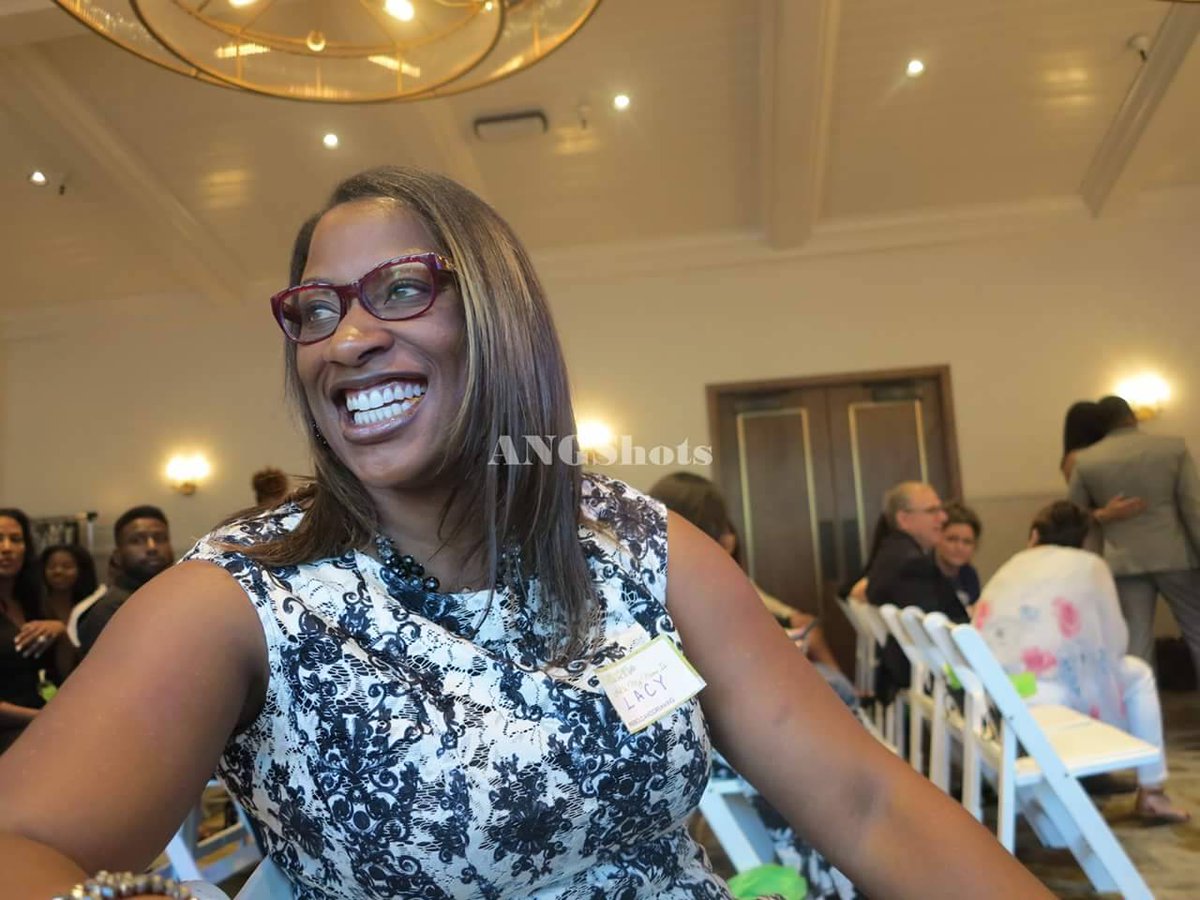 goLacyRobertson's tweet image. Happy Labor Day Everyone! Who needs red bottoms when you have red 👓 by @Coach? My friend has great taste!🔥 #RedFrames #Coach #Smart #Intelligent #Fashion #CEO #Boss #GirlPower