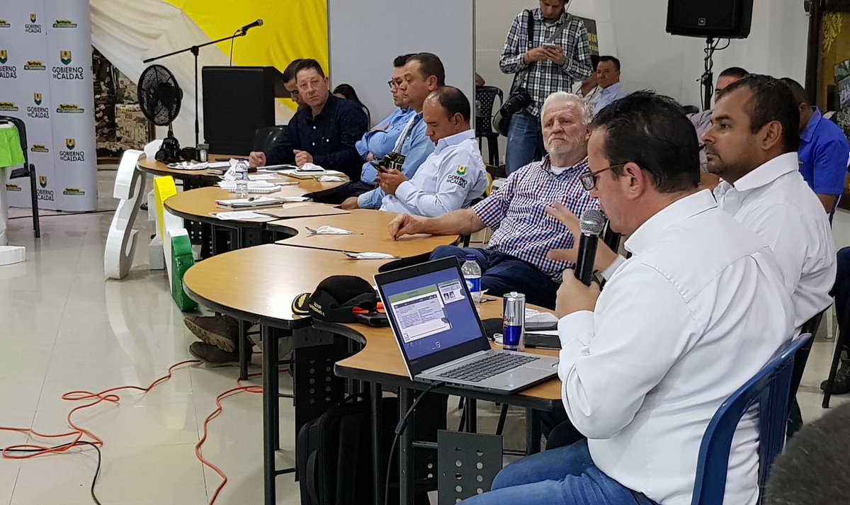 Durante el #ConsejoDeAlcaldes con mandatarios del <a href="/orientedecaldas/">Oriente de Caldas</a>, <a href="/Corpocaldas/">Corpocaldas</a> destaca el cumplimiento y responsabilidad de los alcaldes de esta zona en la ejecución de los contratos en materia de gestión del riesgo.
