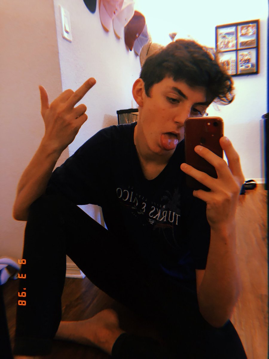 belowd1ck's tweet image. on some other type of shit #LGBTQTwitter