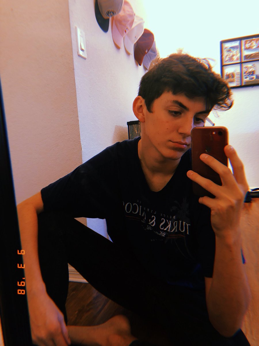 belowd1ck's tweet image. on some other type of shit #LGBTQTwitter