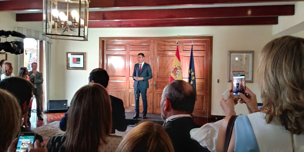 En una reciente visita a Costa Rica, el presidente del gobierno de España, Pedro Sánchez, reiteró su deseo de apoyar la cooperación municipal, en el marco de un nuevo periodo de relaciones con América Latina, desde una visión de cambio y renovación.