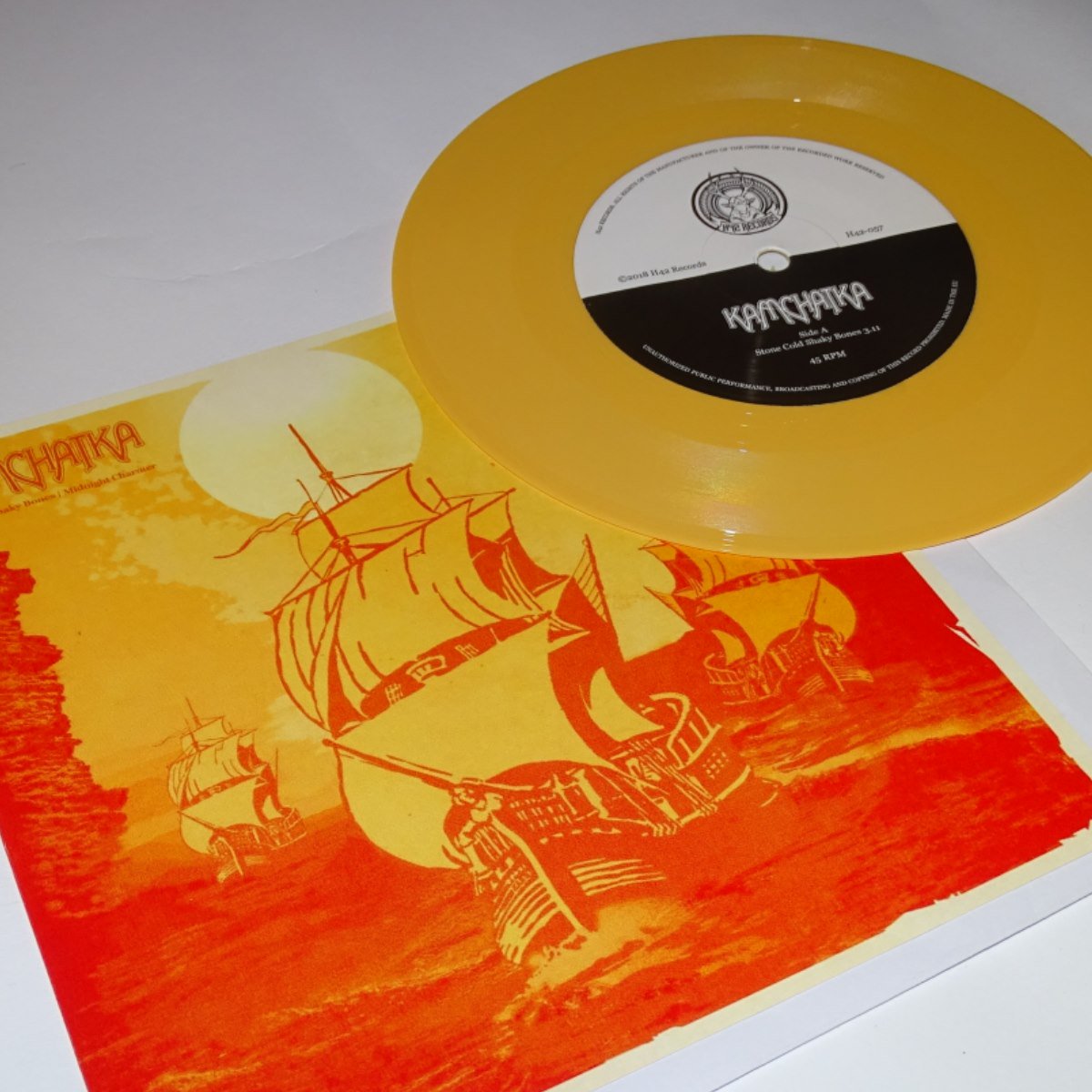 H42Records's tweet photo. KAMCHATKAs new vinyl-7" is now ready for presale!
Release Oc. 5th
@KamchatkaSWE @H42Records #Homeofthedeer #bluesrock #preorder #vinylrecords #newvinyl #newmusic #vinylporn https://t.co/4nClA15bMp