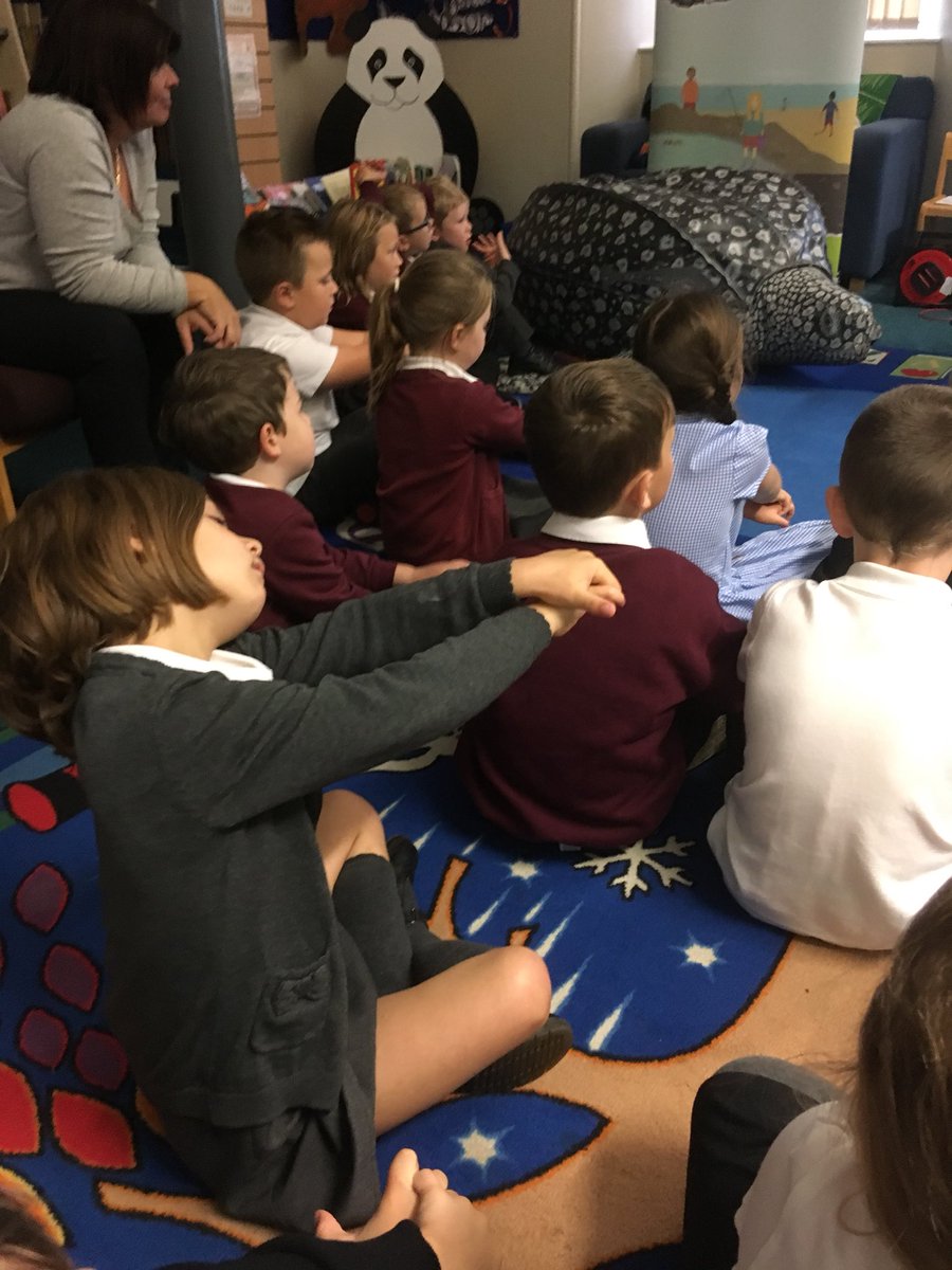 Haysheadmrsk's tweet image. We had a brilliant time Catherine. Thank you for teaching us all about turtles and how to look after them. #responsiblecitizens #arbroathlibrary @angusalive @mcsuk