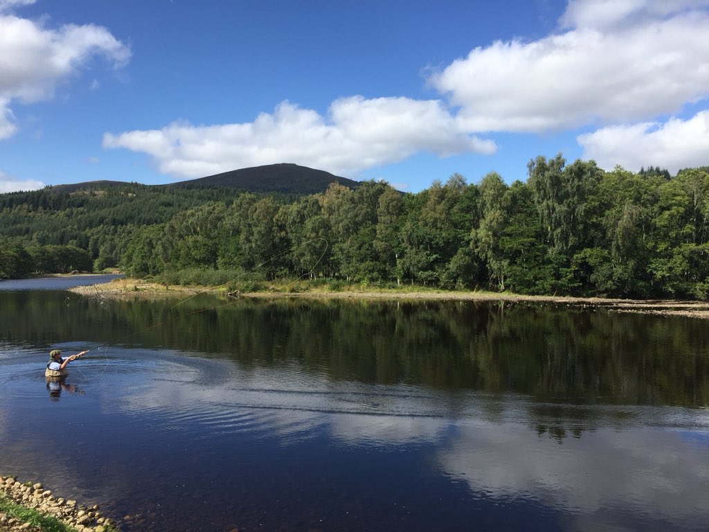 _Duncan_Thomas's tweet photo. @Bleasers casting a fair line @SCSTG @TheFieldmag @angling_times #erchless #riverglass #salmon #flyfishing #salmonfishing https://t.co/vPsTtMOmSL