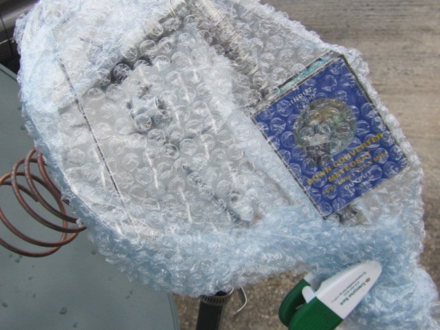 fearlesslyloyal's tweet image. @SDRPlay Another makeshift radome on a rainy day.Setting up my modified 1691Mhz. downconverter Waiting for the unit to reach a stable  temp. After which i will feed the 137.5Mhz I.F to the #RSP2Pro Interesting results btwn. #SDR direct compared to Block downconvertsion