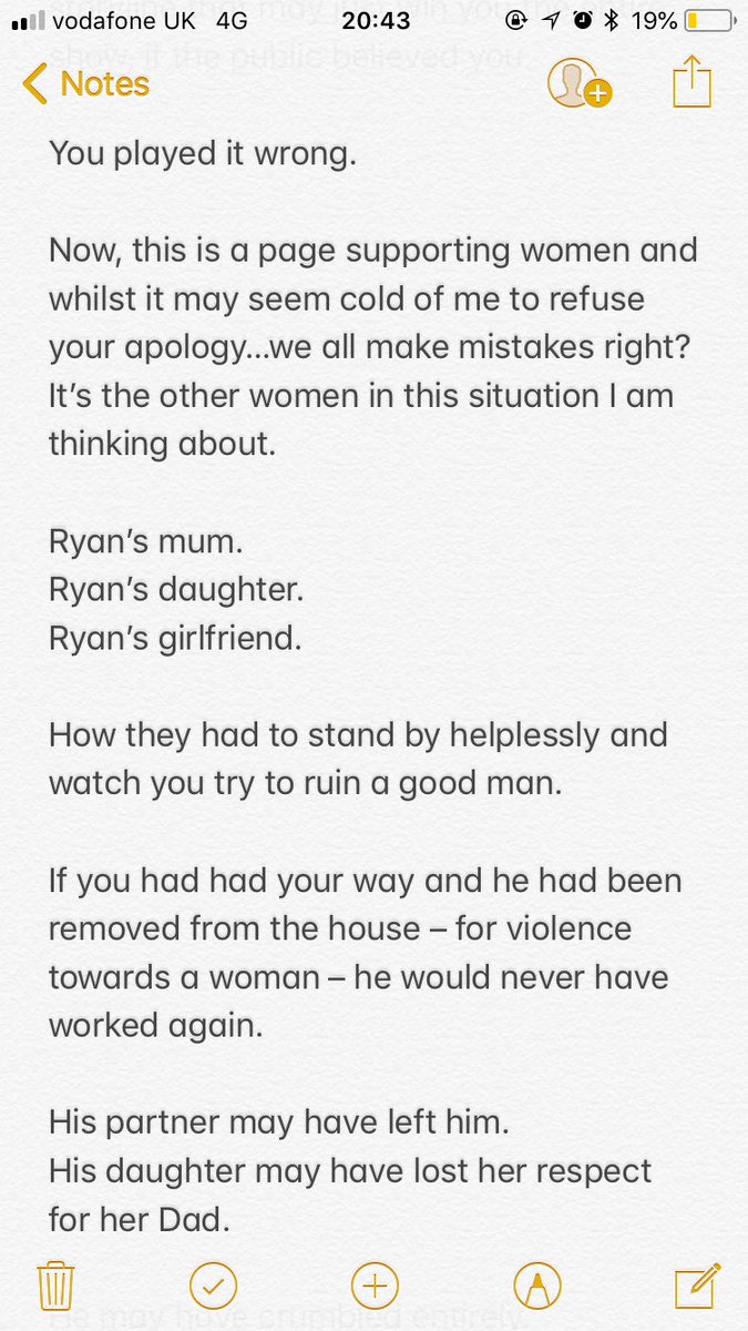 peachiiiscones's tweet photo. If this doesn’t bring how serious this situation is to light then I don’t know what will, this genuinely made me feel sick and so sad - #CBB #Roxannepalette https://t.co/wVr385K1Ik