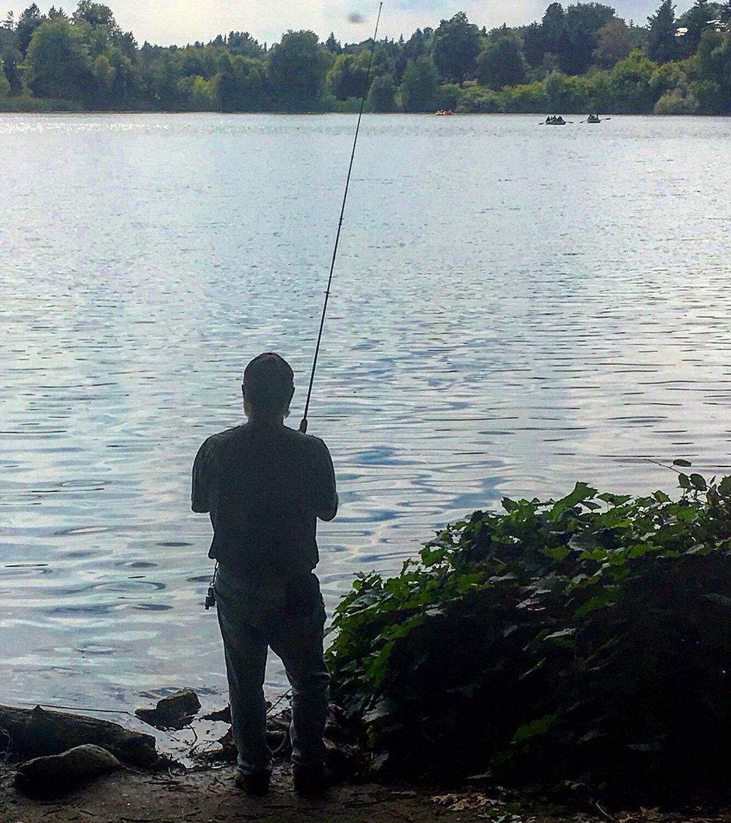 CanIFish1's tweet photo. Quiet day at the lake
Stay safe and keep your lines wet
Credit-@matte.marcel
#bassfishing #Panfishing #walleyefishing #fishontario #fishcanada #fishtoronto #amateurangler #fishingtackle #fishingrods #fishingreels #fishinglures #riverfishing #shorefishing #heartlakebrampton #TRCA https://t.co/7w76uCjhDc