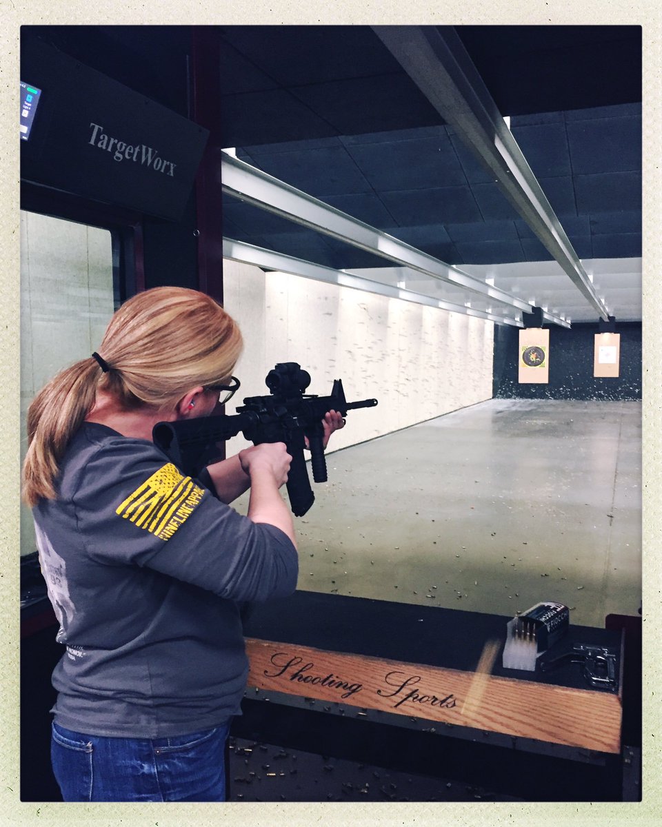 ESSRange's tweet photo. It’s #NationalPreparednessMonth and If #LearningToShoot is In your plan Now is the perfect time to sign up for classes #FireArmsTraining #PewPew #RangeTime #HomeDefense #GunOwner #2A #America #LetsGoShooting https://t.co/IPuKdOVvyE https://t.co/hDhFK8QsFL