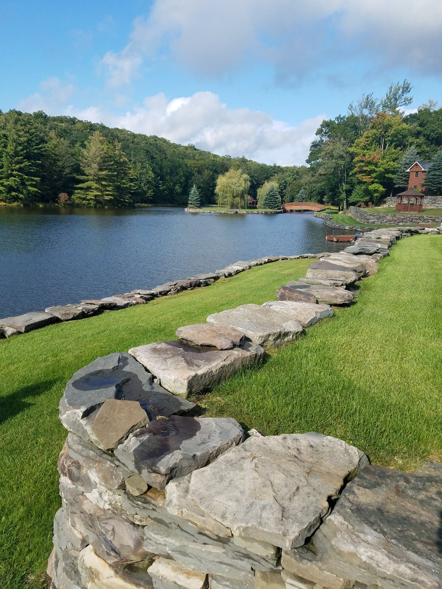 durlancastro's tweet photo. Great relaxing weekend in Rockhill.  #family #country #Popshouse #LaborDay . Hope everyone is safe and enjoying. https://t.co/ATKFfGpcrX
