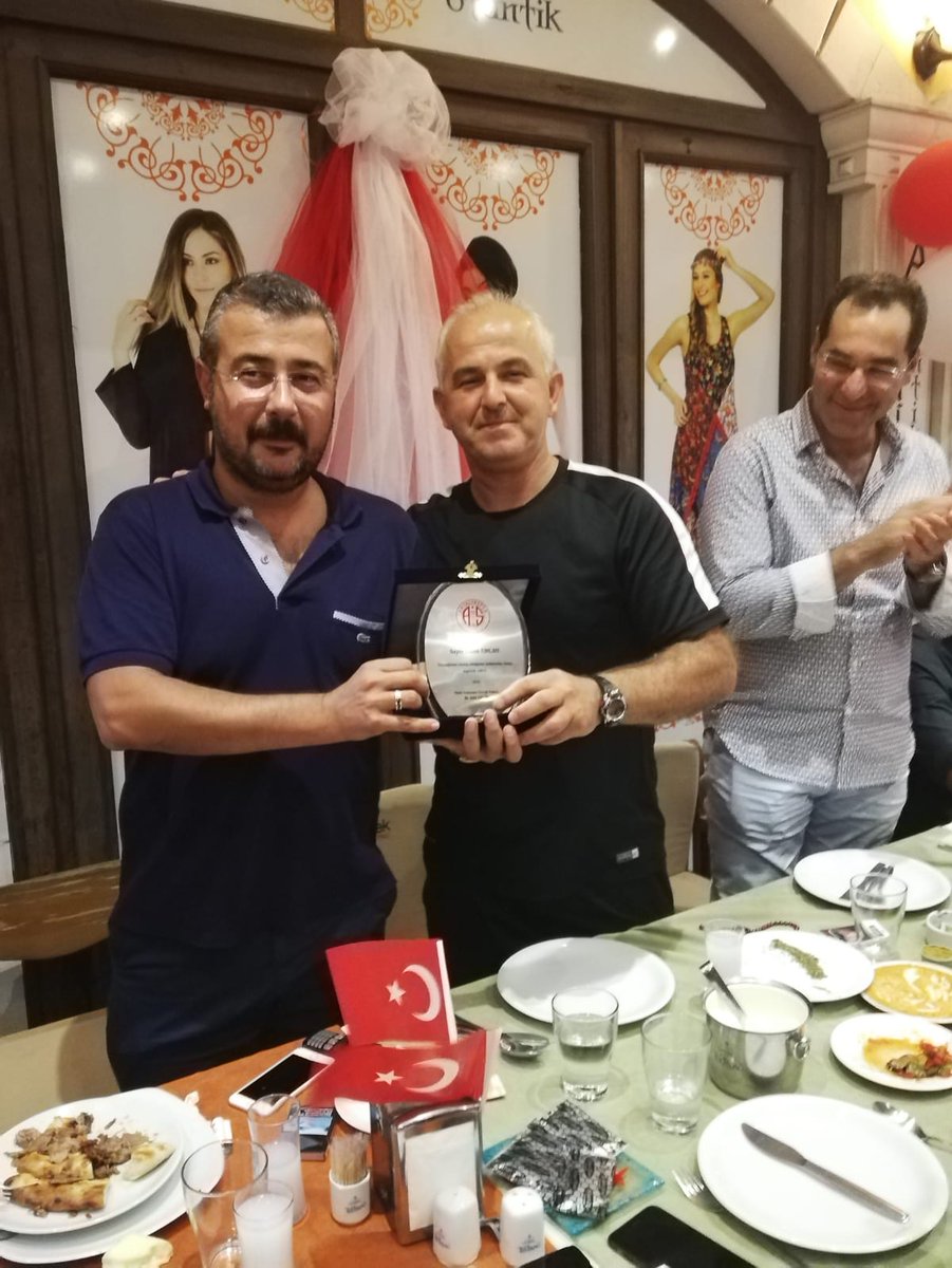 BAntalyaspor's tweet photo. Büyük Antalyaspor derneği olarak yeni yönetim kurulu üyeleri ile birlik ve beraberlik yemeğinde bir araya geldik. https://t.co/Uh2jyCqA7U