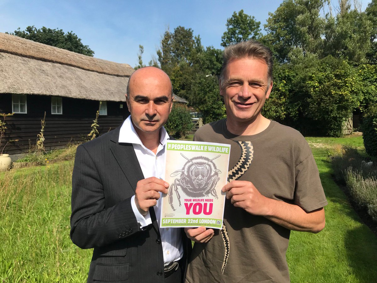 philip_ciwf's tweet image. With @ChrisGPackham for a #BigTable podcast talking about #animals #wildlife #extinction  Everything is connected, from our food systems to insects.  Man knows the solutions but we still do nothing.  Please join us both in London on 22 Sept and show @michaelgove how much we care