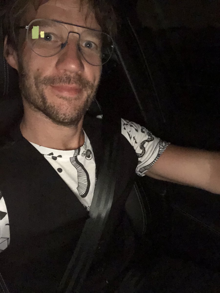 IT was the 3rd of september... notabene de verjaardag van podfather <a href="/adamcurry/">Adam Curry - curryirc.com</a> 🙏 dat er voor t eerst in NL prijzen werden toegekend aan de toekomst van audio! 📻 <a href="/Dutchpodcastaw1/">Dutch Podcast Awards 2024 founded by BNR</a> trots dat ik r bij was rij ik iets te laat naar huis #dutchpodcastawards 😘