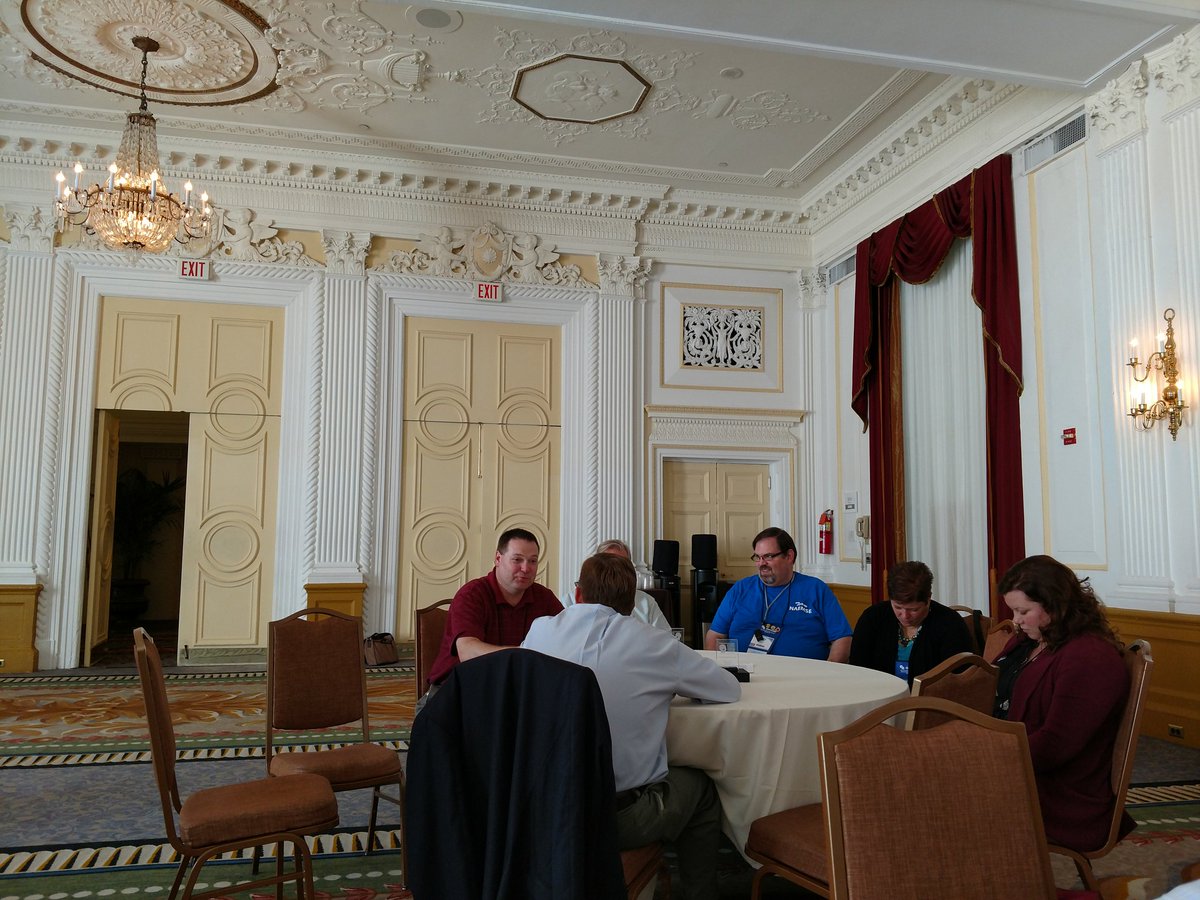 emtteacher's tweet photo. Amazing experience in this gathering elite EMS educators sharing educational research at NAEMSE Symposium. #NAEMSEresearch https://t.co/H54hgt9Wl1