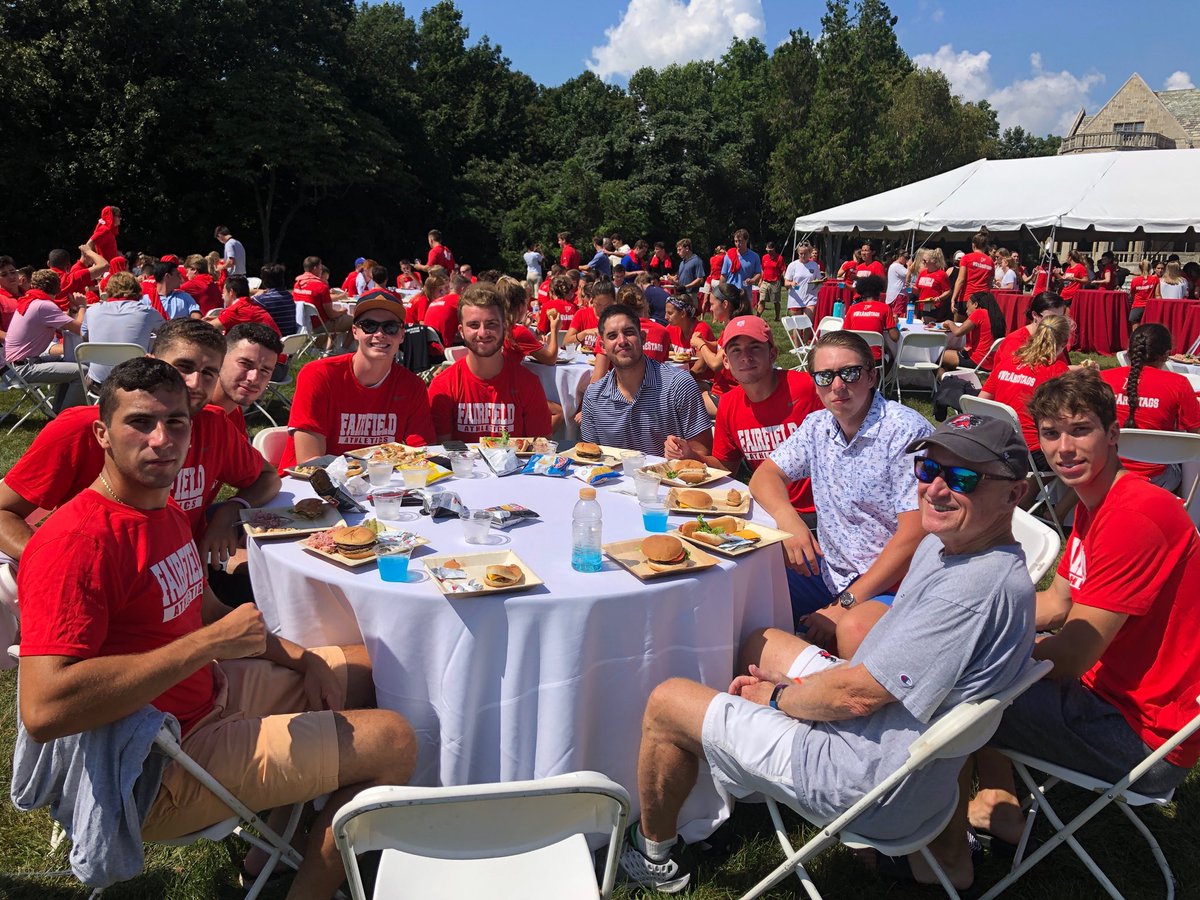 FairfieldStags's tweet photo. A new tradition, a BBQ on Bellarmine lawn for all student-athletes to begin the school year! 

#WeAreStags🤘 https://t.co/JrCrCzBICV