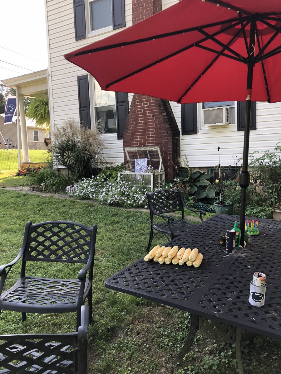 BellKala's tweet photo. Still summer in PA, bitches.
#LaborOnLaborDay #huskingcorn #smokingmeats #PA #hotAFoutside https://t.co/EtvRXFv1z3