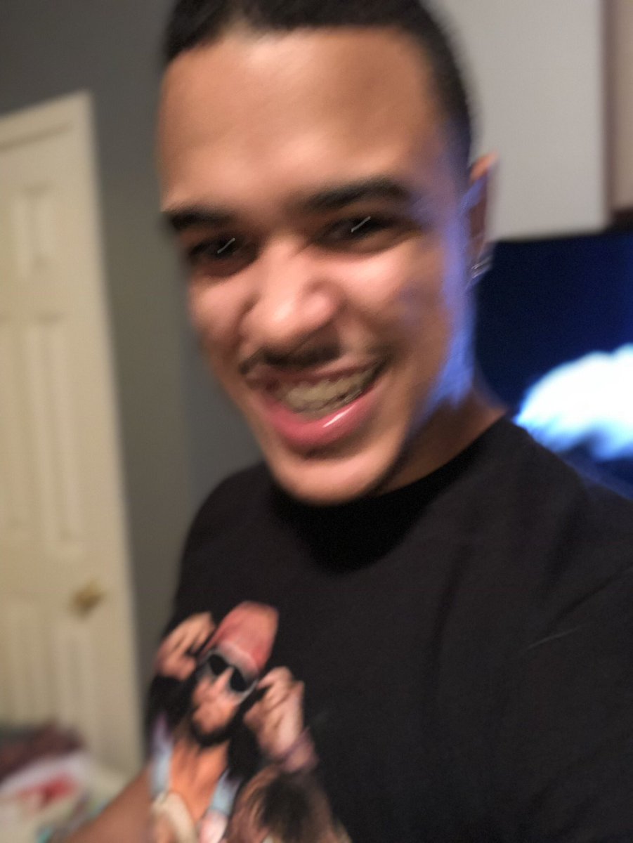 SaintJuliana's tweet photo. @WorthNation Lmaooo you wanna see the progress? https://t.co/cLy4wrJhQv