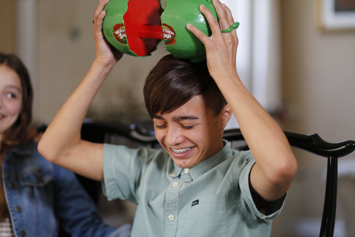 wmsgame's tweet photo. Challenge your friends for a round of #WatermelonSmash 🍉 #WatermelonSmashChallenge #YULU https://t.co/dHZ2WbsTcx