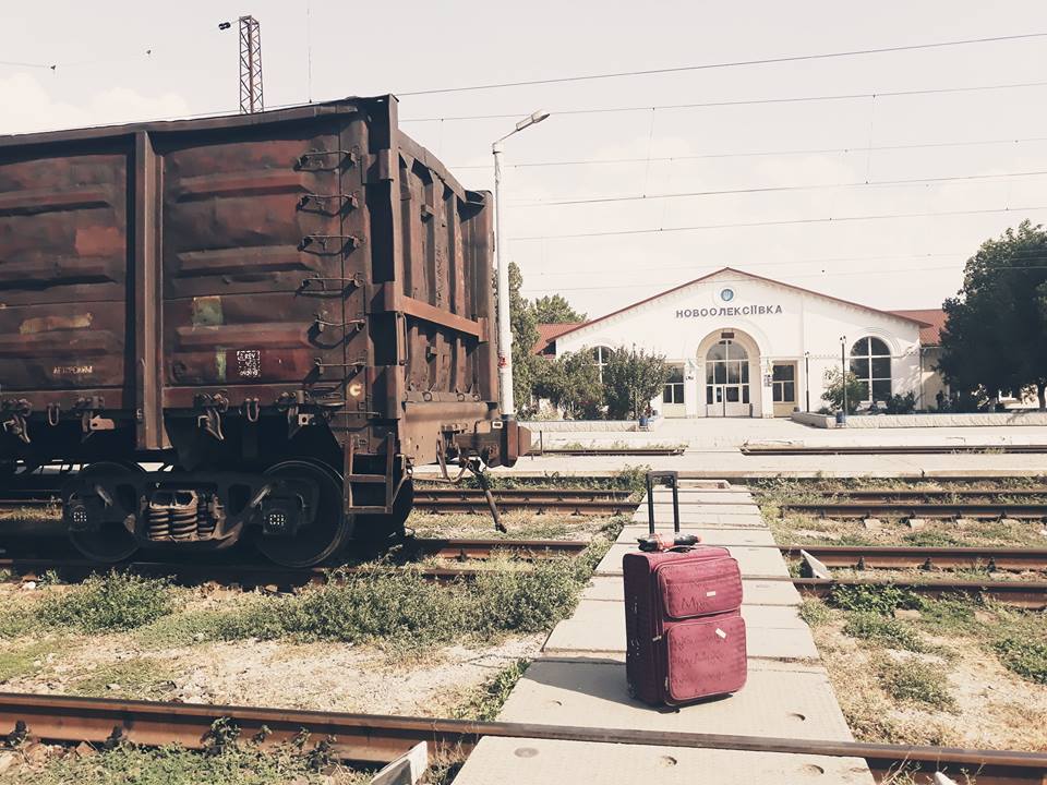 'R' for railway (USSR style).It is the charm of old-school style travels: 60 km\\h, bedlinen, pillows, blankets, mattress, food, alcohol... 'New best friends' for the very duration of the trip (15 - 200 hours) who u never hear from again  That atmosphere... #happinessalphabet