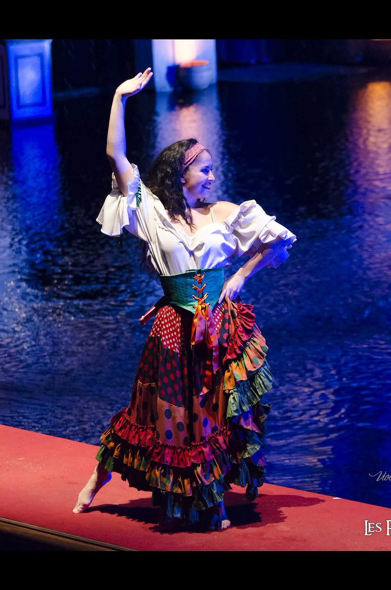 lesphotosdevio's tweet photo. La Belle flamenca
📷 Lien en bio
#puydufou #PDF #LesMousquetairesDeRichelieu #mousquetaire #musketeer #spectacle #show #Vendée #flamenca #flamenco #danceuse #dancer #portrait #nikon #tamron #lesphotosdevio https://t.co/4Uit2uZD2X