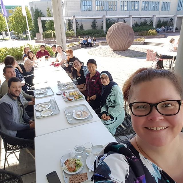 LaruX's tweet photo. Terrace lunch with the new LET students. Amazing, we have still summer weather! #letstudies #orientationweek #firstday #studenttutors #kummis #teachertutor #unioulu https://t.co/lgUd6BlRU4 https://t.co/3i2IGbRk4q